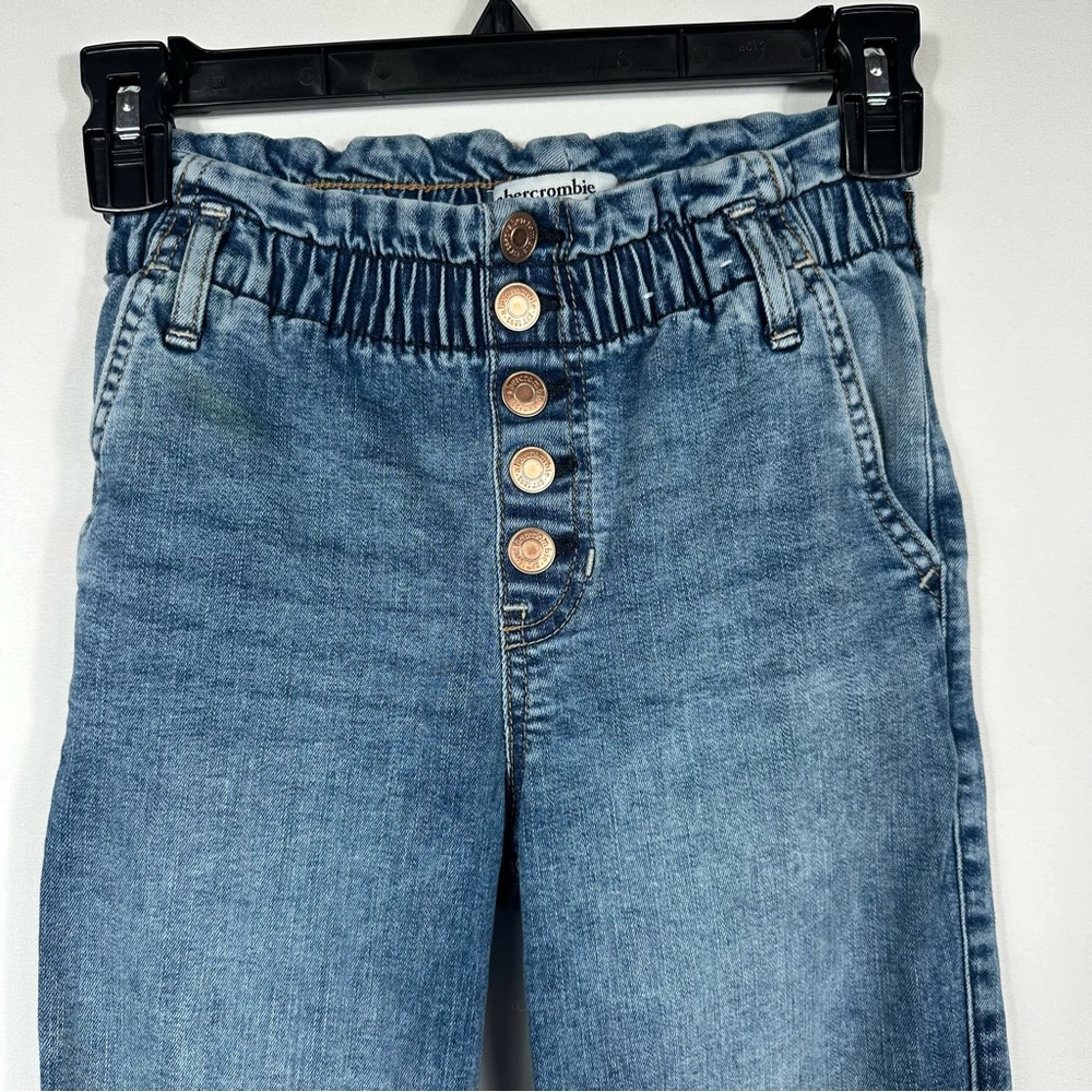 Abercrombie Kids High Rise Mini Mom Medium Wash Pull on Blue Jeans Size 8/10 - Picture 6 of 6